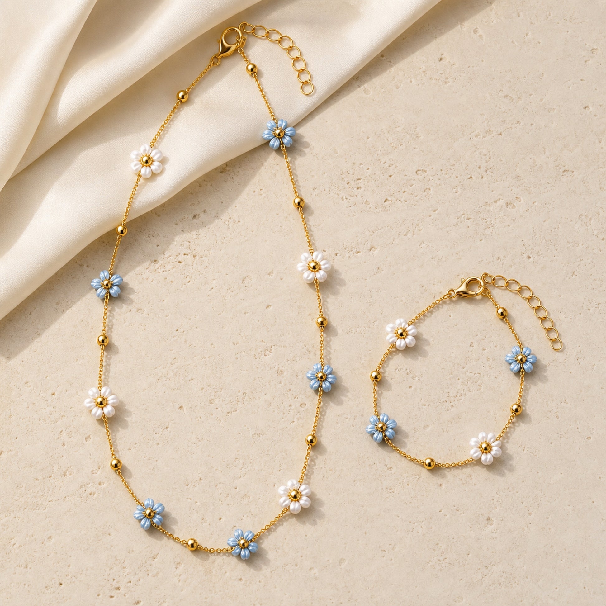 Fleur Blue Daisy Jewellery Set — studio