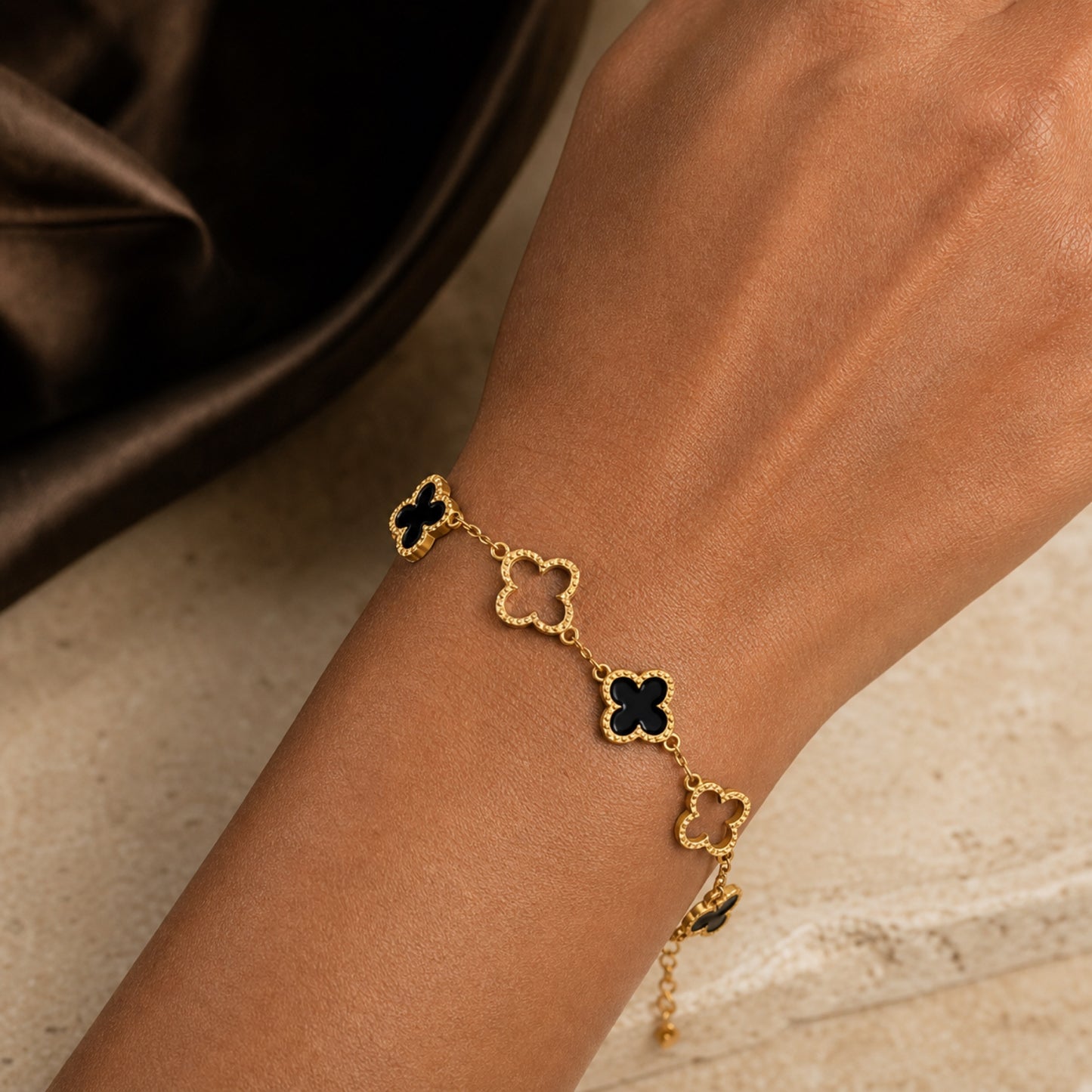 Camille Quatrefoil Bracelet — Black