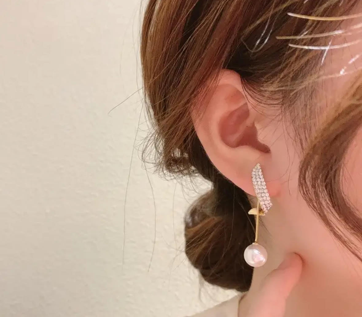 Elegant Pearl & Rhinestone Earrings